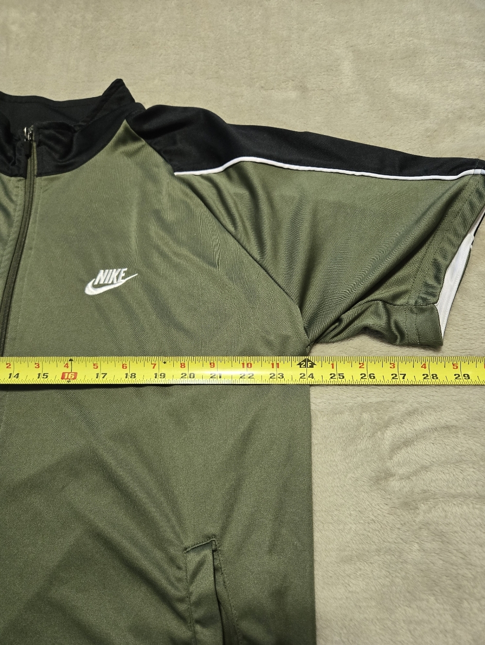 Nike Olive Green and Black Short Sleeve Windbreaker Track Jacket Mens Size XL - Picture 6 of 6